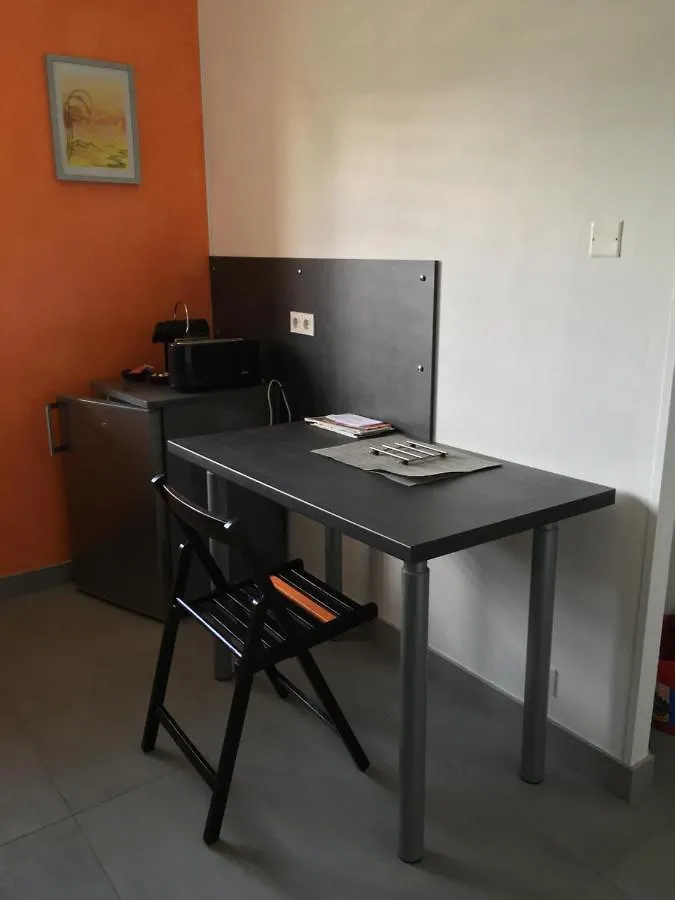 Charmant 2 Piece Sur Les Hauteurs Apartment Chambery 0*,